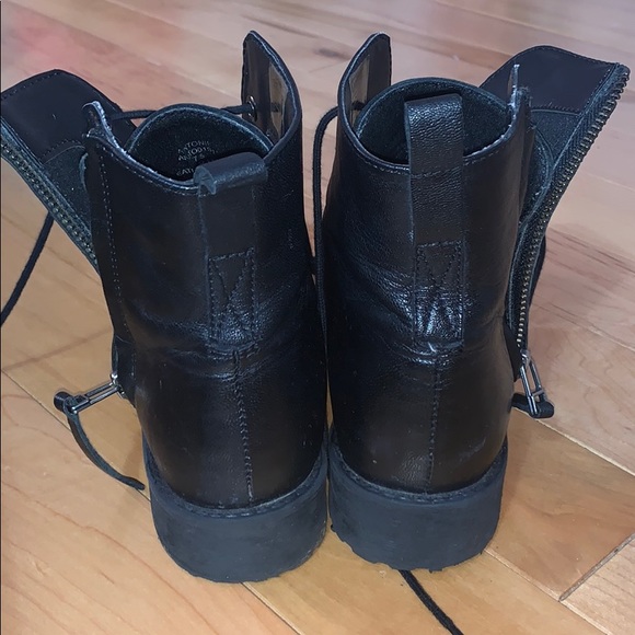 Steve Madden combat boots - Picture 3 of 10